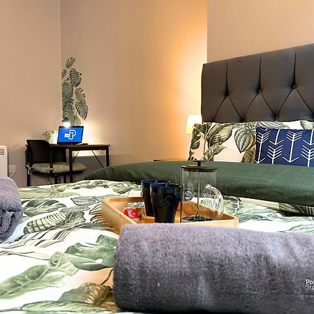 Hanley, Stoke - Modern Spacious Apartments By Polkastays Экстерьер фото
