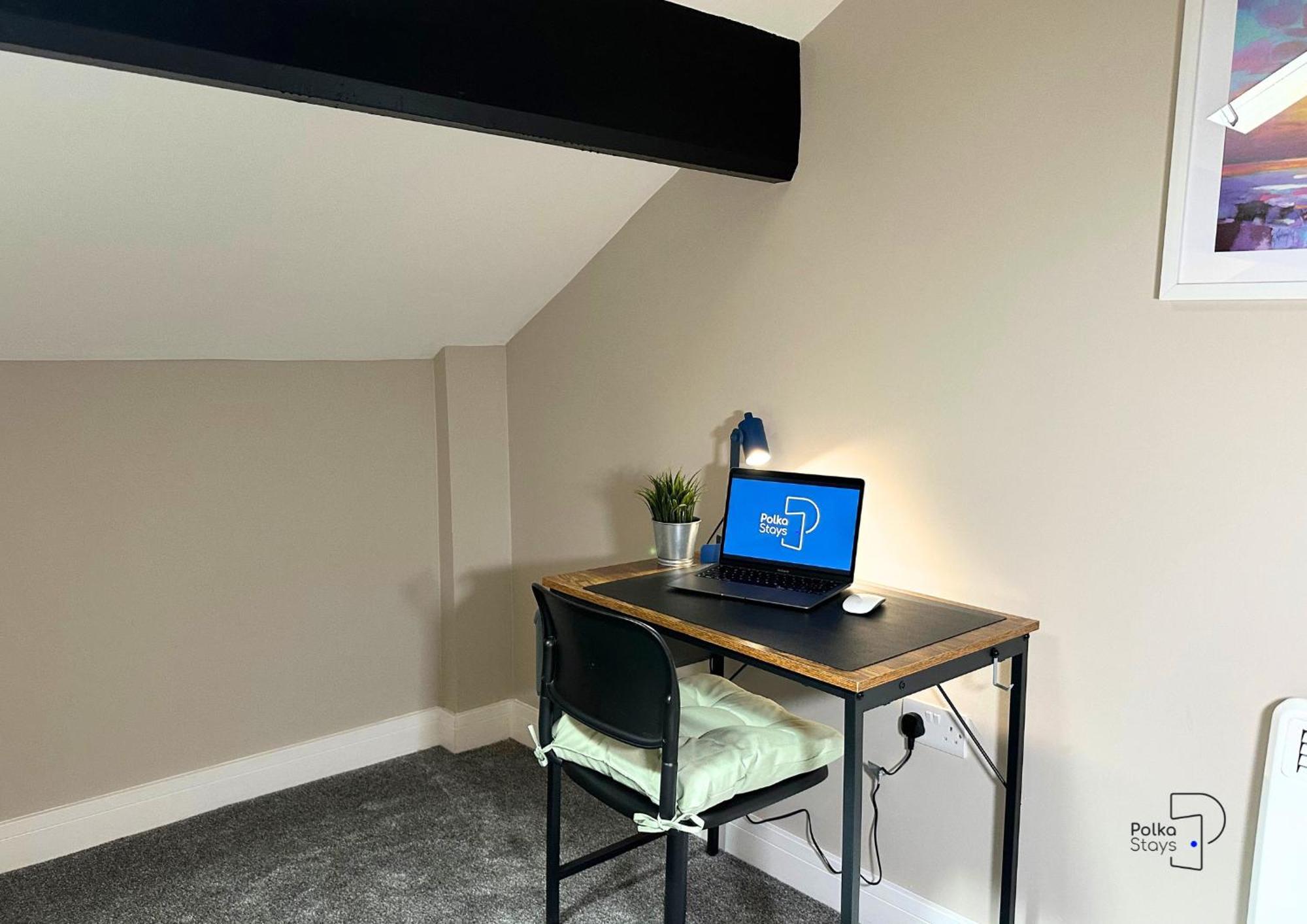 Hanley, Stoke - Modern Spacious Apartments By Polkastays Экстерьер фото