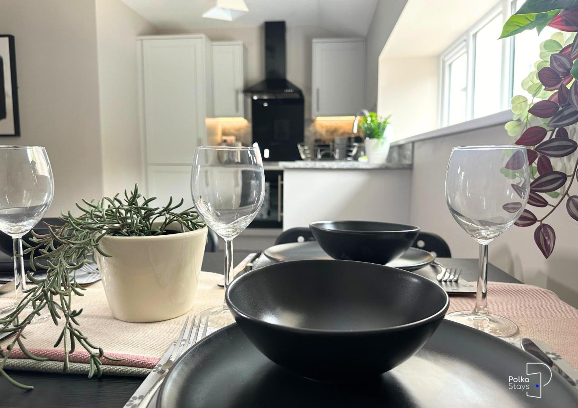 Hanley, Stoke - Modern Spacious Apartments By Polkastays Экстерьер фото