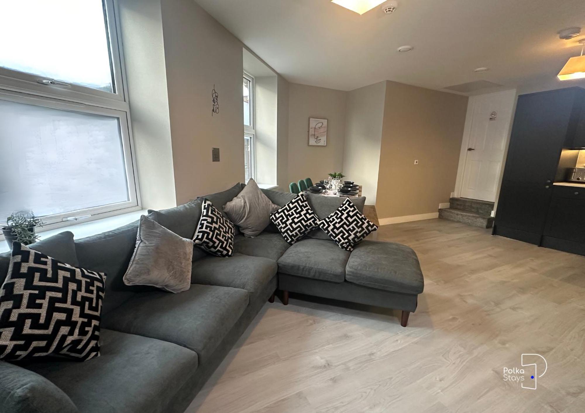 Hanley, Stoke - Modern Spacious Apartments By Polkastays Экстерьер фото