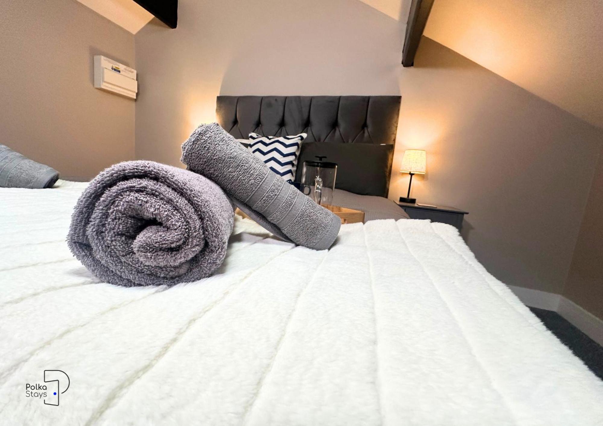 Hanley, Stoke - Modern Spacious Apartments By Polkastays Экстерьер фото