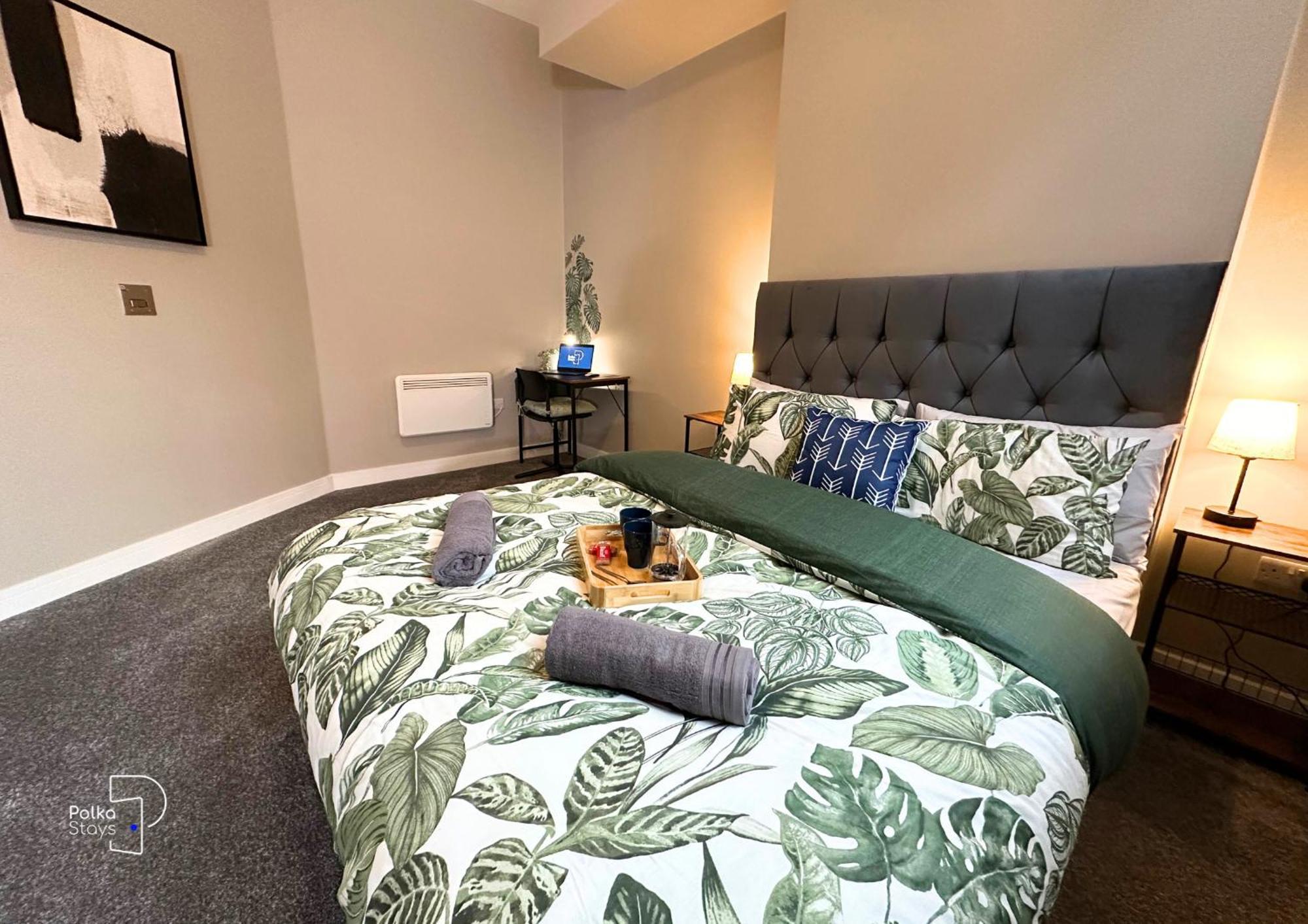 Hanley, Stoke - Modern Spacious Apartments By Polkastays Экстерьер фото